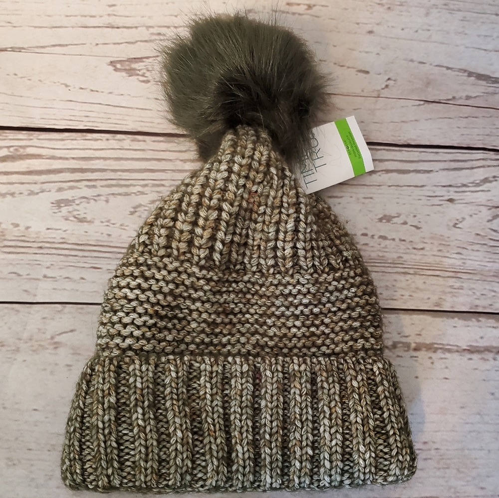 Time and Tru women's Repreve recycled materials pom pom beanie green, gold